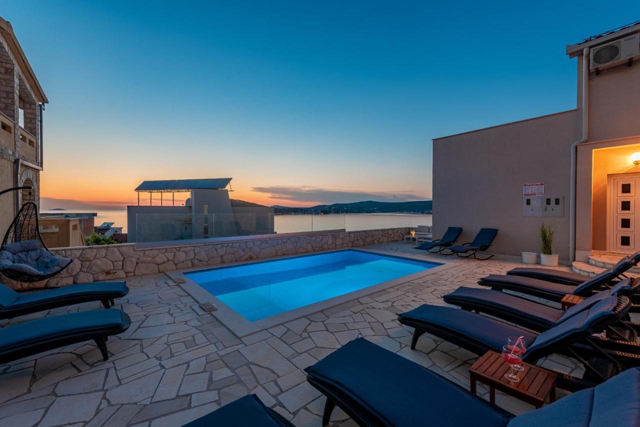 Villa Mona Apartments Ražanj Esterno foto