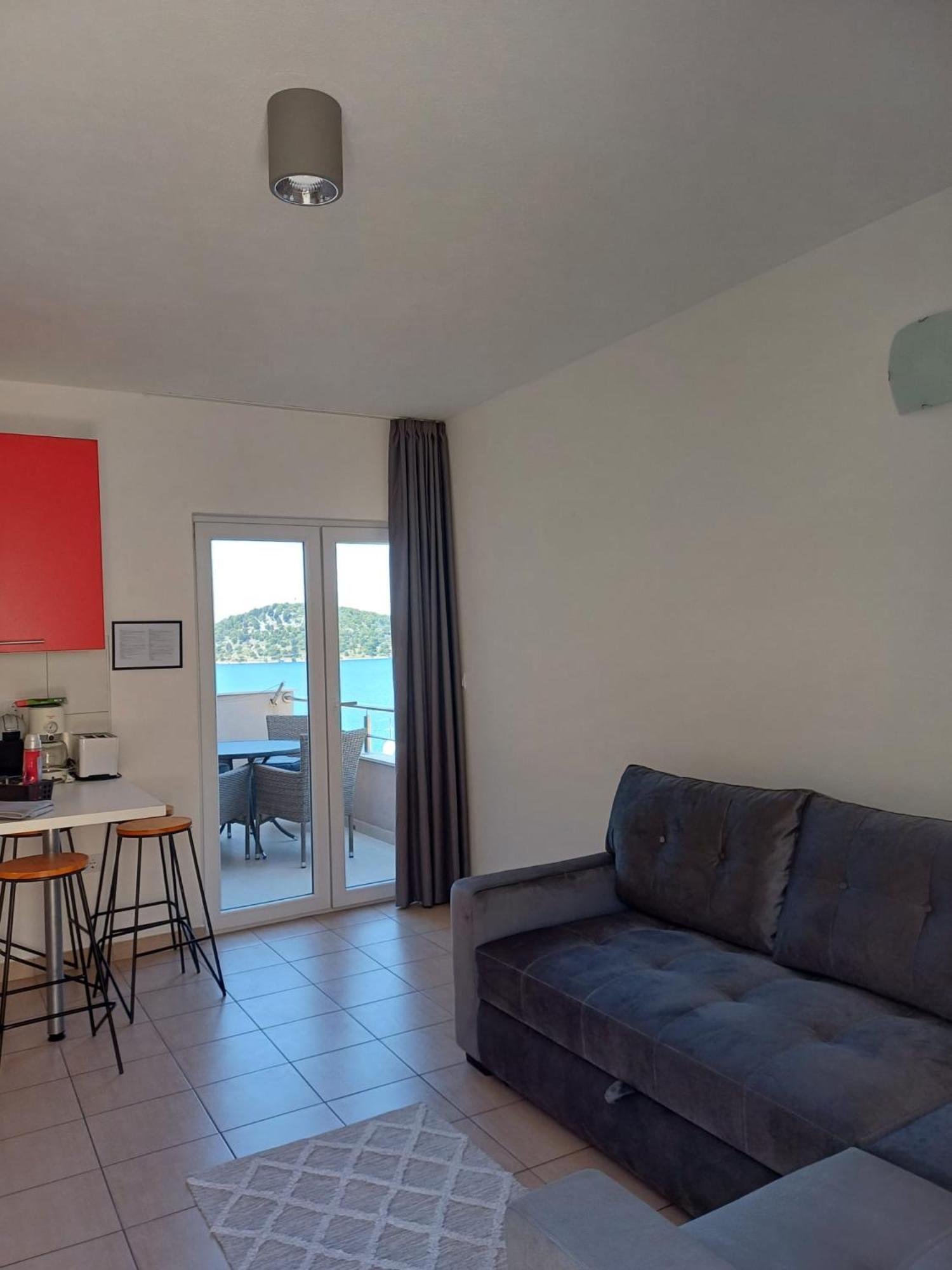 Villa Mona Apartments Ražanj Esterno foto